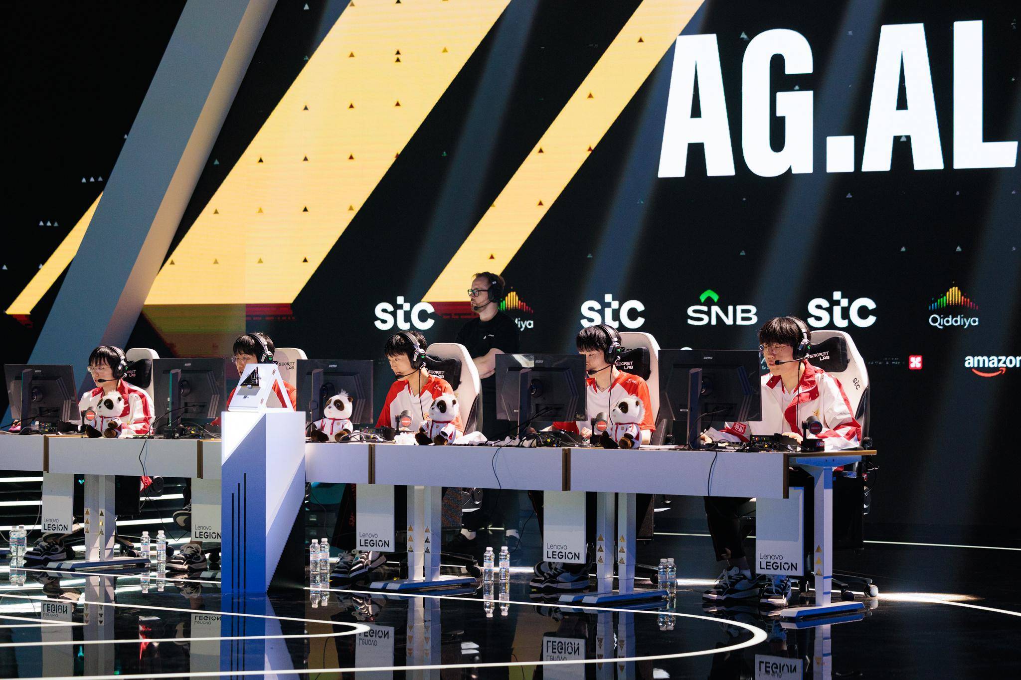 AL鏖战五局惜败GEN，获电竞世界杯英雄联盟项目亚军