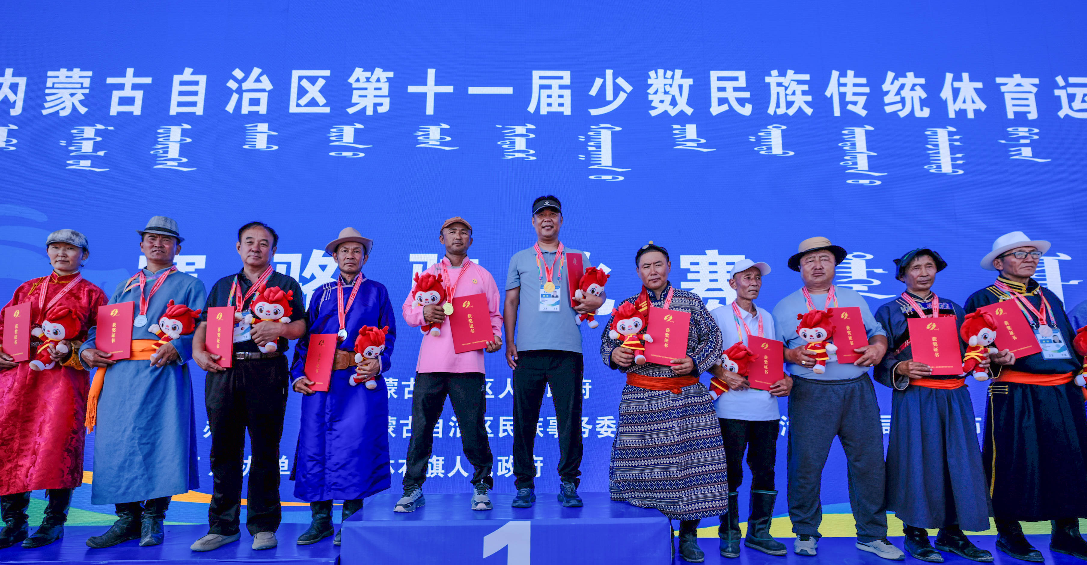 （体育）内蒙古自治区第十一届少数民族传统体育运动会赛骆驼比赛赛况