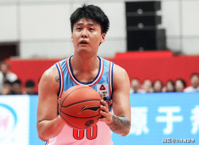 CBA3消息：张镇麟告别辽宁加盟上海，焦泊乔加盟广东受阻