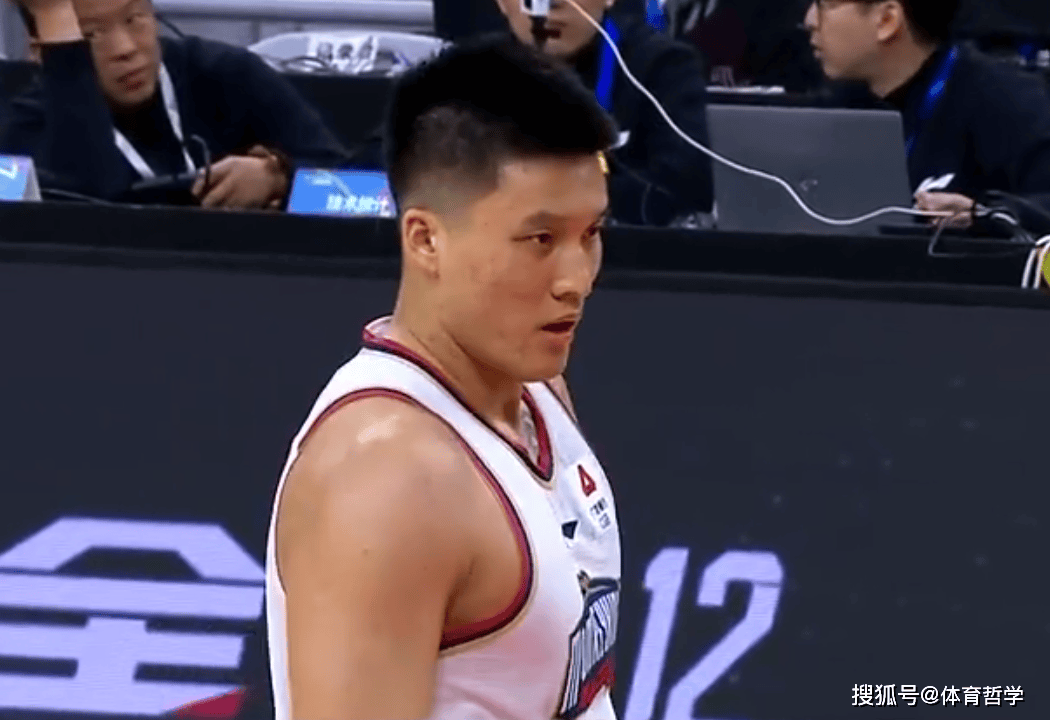 漫天要价！焦泊乔交易受阻，CBA还有一条大鱼，广东队可签约