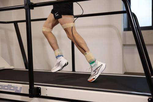 鸿星尔克与上海体育大学战略合作，用科技为竞技体育赋能