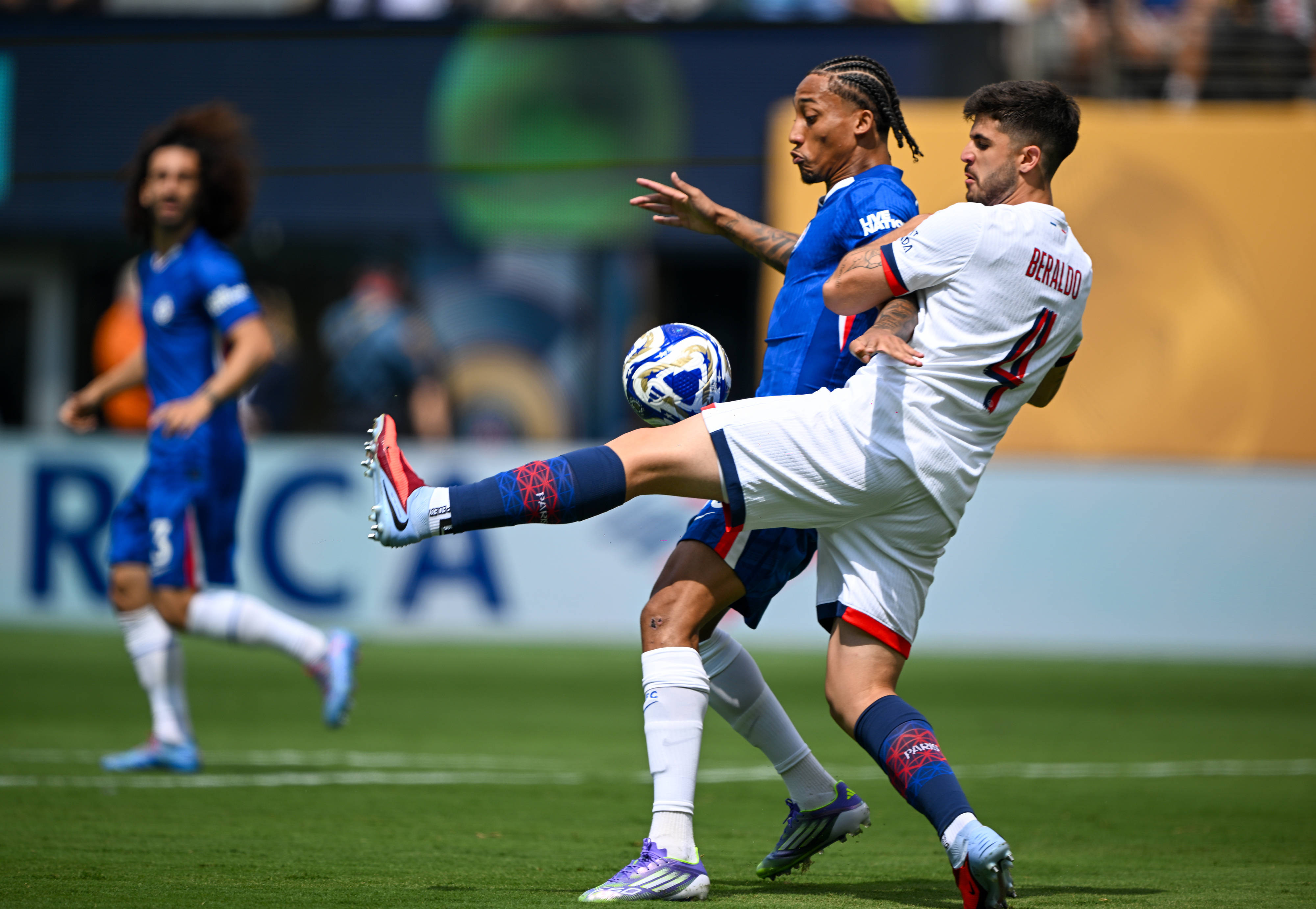 （体育）足球——世俱杯决赛：切尔西胜大巴黎 夺得世俱杯冠军