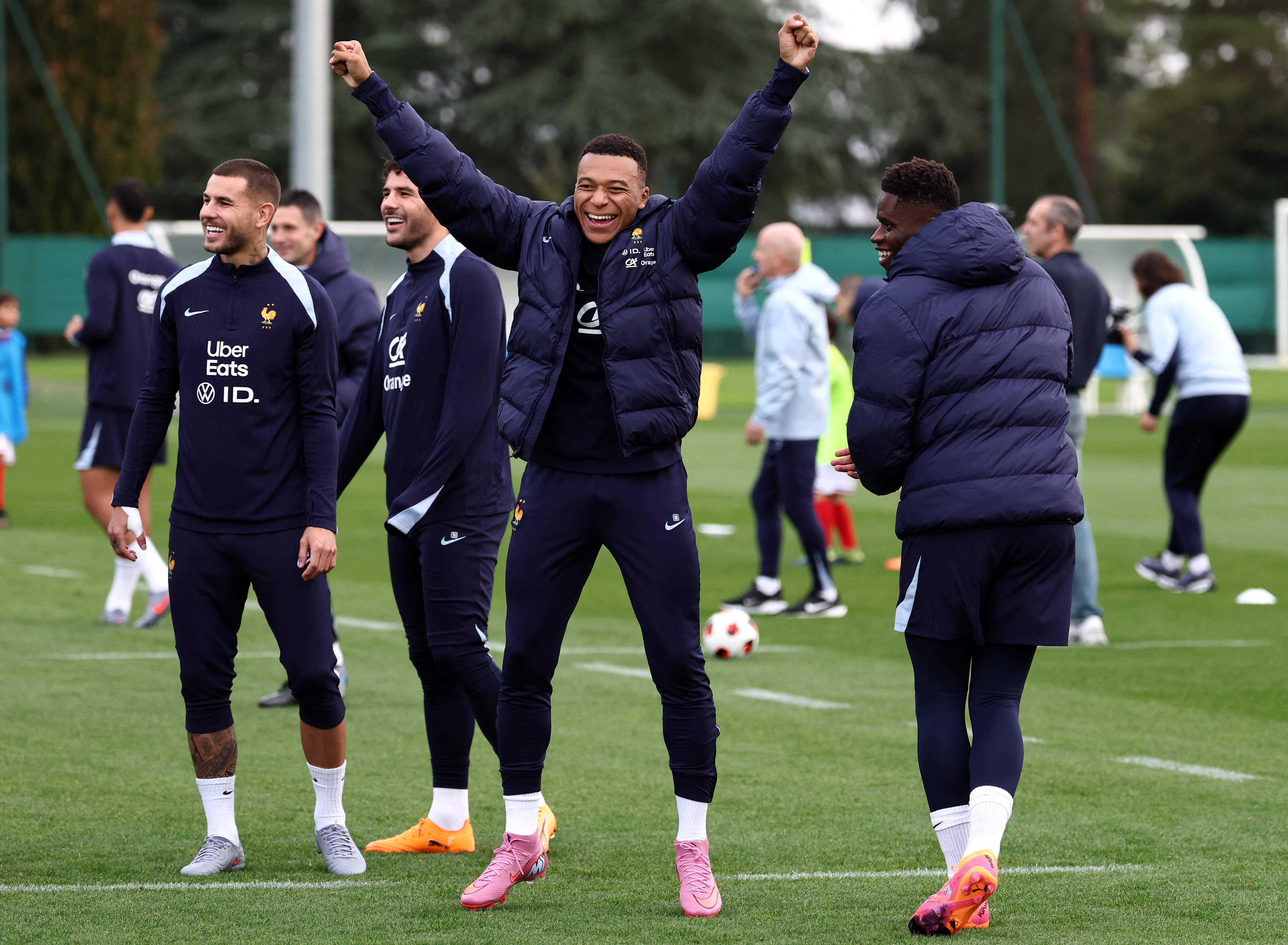 九游体育中国-(外代二线)足球——世预赛:法国队备战